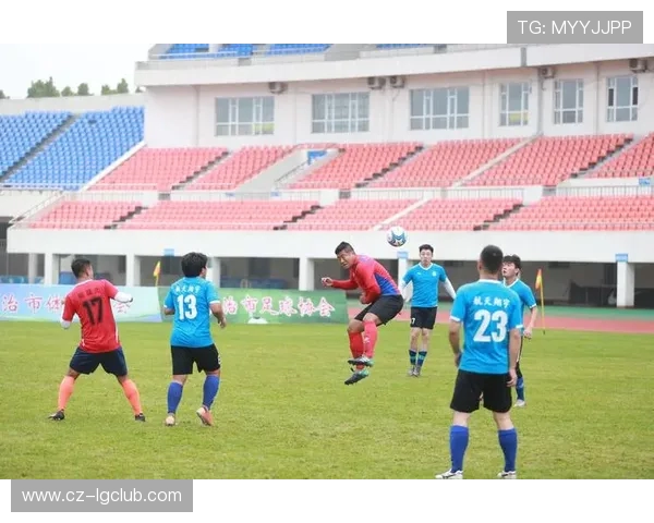 易门县举行国庆足球比赛 激发全民体育热情 展现城市风采 易门县举行国庆足球比赛 激发全民体育热情 展现城市风采